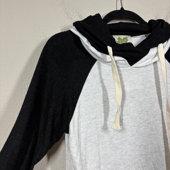Maple Sage Womens Size Small Colorblock Hoodie Tunic White Black Long Sleeves - Picture 3 of 9
